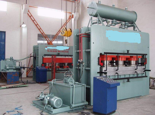 熱壓機(jī)用無刷電機(jī).png 熱壓機(jī)用無刷電機(jī).png